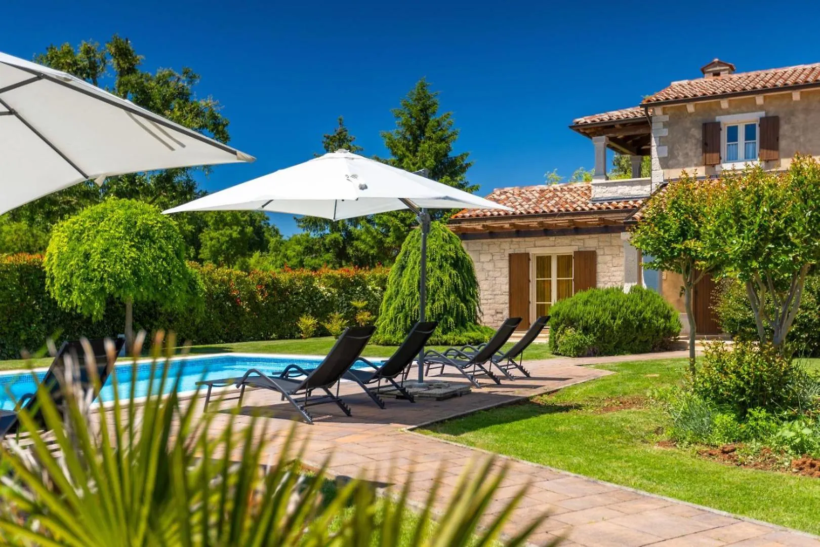 Rustic Villa Stancija Martina With Pool In Tinjan